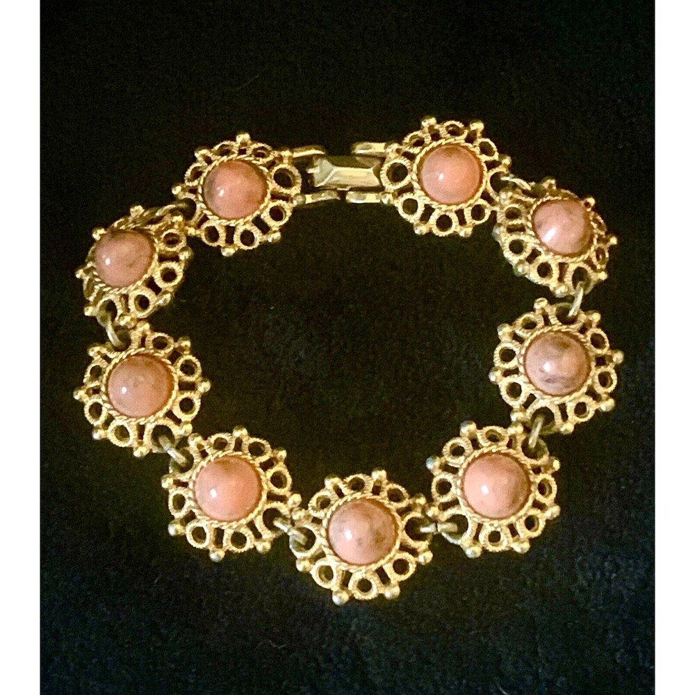 Vintage Signed Sarah Coventry Coral Colored and Goldtone Flower Link Bracelet